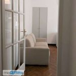 Affitto 4 camera appartamento di 93 m² in Torino