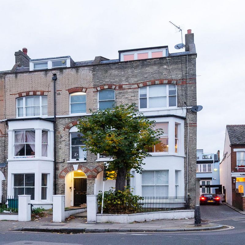 6 Bedroom, Furnished House in Marlborough Road N19 Camden Town