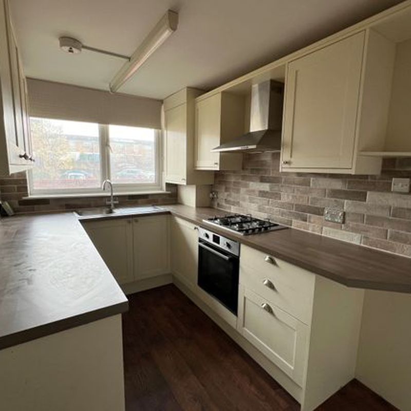 Flat to rent in Moorfield, Harlow CM18 Kingsmoor