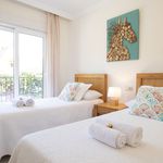 Rent 3 bedroom house of 200 m² in Mijas