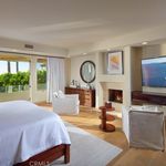 Rent 6 bedroom apartment of 809 m² in Laguna Beach
