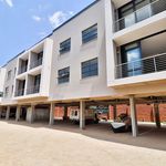 Rent 2 bedroom apartment of 84 m² in City of Tshwane