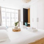 Rent 4 bedroom apartment of 160 m² in Paris