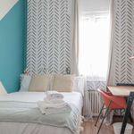 Rent a room of 262 m² in Madrid