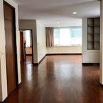 Rent 5 bedroom house of 350 m² in Bangkok