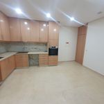 Rent 1 bedroom apartment of 85 m² in Porto