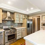 Rent 3 bedroom apartment of 220 m² in Palm Desert
