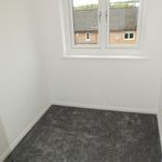 Rent 3 bedroom flat in Cumbernauld