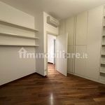 Affitto 5 camera appartamento di 150 m² in Bologna