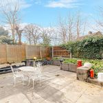 Rent 4 bedroom house of 339 m² in London
