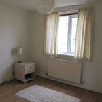 Rent 2 bedroom flat in Penarth