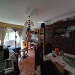 Rent a room of 80 m² in Santo António dos Cavaleiros