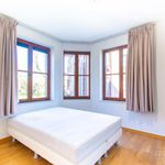 Rent 3 bedroom apartment of 95 m² in Auderghem