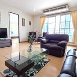 Rent 3 bedroom apartment of 180 m² in Bangkok