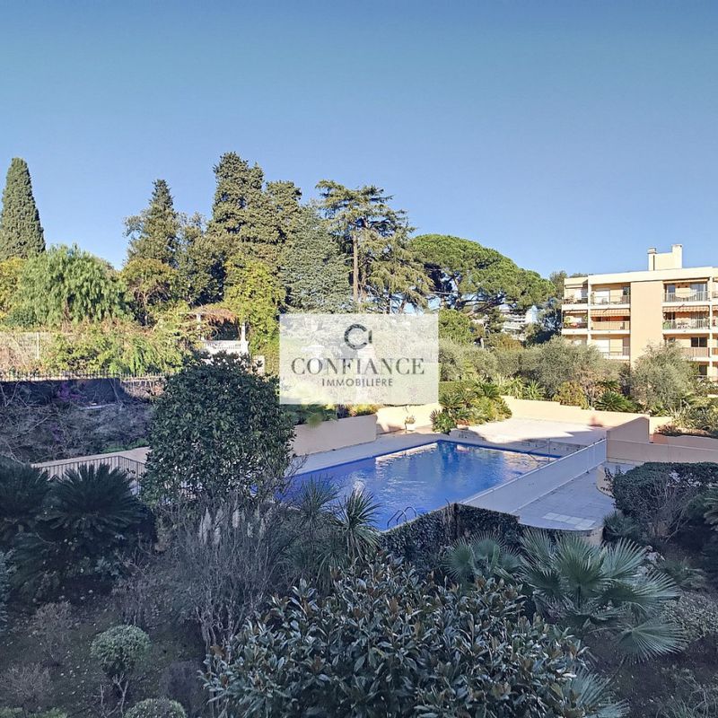 Location appartement Nice, 74m² 3 pièces 1 180€ avec piscine Saint Roman de Bellet