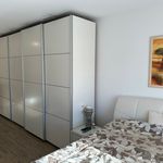 Miete 2 Schlafzimmer wohnung von 79 m² in Niederkassel