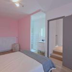Appartement de 103 m² avec 5 chambre(s) en location à Valence