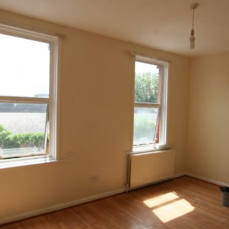 3 bedroom flat | City Move- real estate company London Homerton