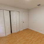 Rent 3 bedroom apartment of 1292 m² in Weston