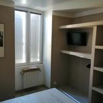 Appartement de 230 m² avec 2 chambre(s) en location à Bagnols-sur-Cèze