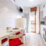 Rent a room of 122 m² in Padova
