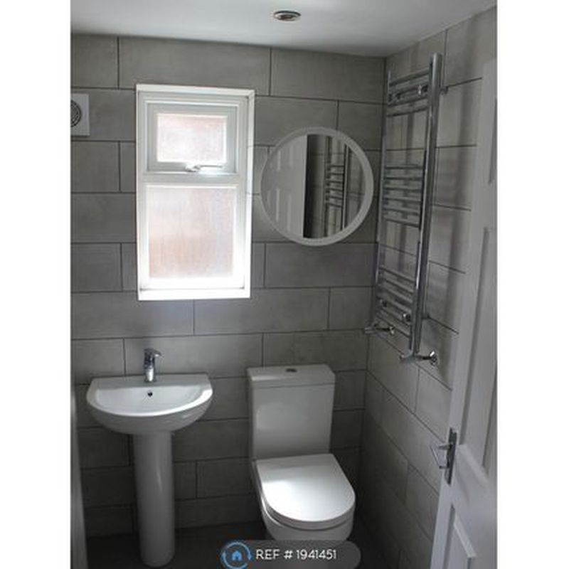 Terraced house to rent in Ruskin Avenue, Manchester M14 Infirmary