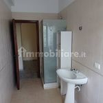 Affitto 3 camera appartamento di 90 m² in Pomigliano d'Arco
