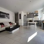 Rent 2 bedroom apartment of 46 m² in Sainte-Maxime