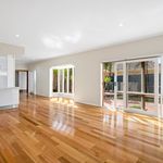 Rent 5 bedroom apartment in Melbourne