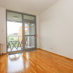 Pronajměte si 3 ložnic/e byt o rozloze 93 m² v Karlova Ves