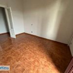 Affitto 3 camera casa di 90 m² in Milano