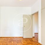 Rent 4 bedroom apartment of 175 m² in Barcelona