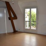 Rent 2 bedroom apartment of 29 m² in Étampes