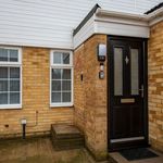 Rent 5 bedroom apartment in South East England