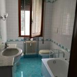 Rent 4 bedroom apartment of 120 m² in Padua