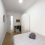 Rent a room of 65 m² in l'Hospitalet de Llobregat
