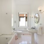 Rent 6 bedroom house of 270 m² in Glyfada