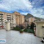 Affitto 5 camera appartamento di 165 m² in Palermo