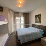 Affitto 8 camera appartamento di 130 m² in Riccione