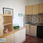 Rent 2 bedroom house of 40 m² in Cropani