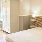 Rent 3 bedroom apartment of 102 m² in València