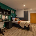 Rent 8 bedroom student apartment in Leeds