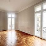 Appartement de 151 m² avec 3 chambre(s) en location à Champs-Elysées, Madeleine, Triangle d’or