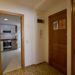 Rent a room of 105 m² in Mislata