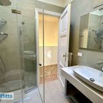 Affitto 3 camera appartamento di 120 m² in Bologna
