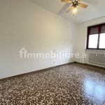 Affitto 3 camera appartamento di 120 m² in Cesano Boscone