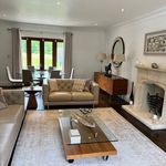 Rent 6 bedroom house in Macclesfield