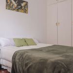 Rent a room of 135 m² in Madrid