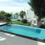 Rent 4 bedroom house of 676 m² in Marbella
