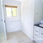 Rent 4 bedroom house of 1012 m² in Macleay Island